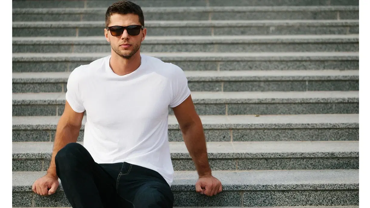 10 Cool White T-Shirts for Men: A Stylish and Functional Guide